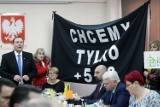 Sesja Rady Powiatu Legnickiego z protestem w tle [ZDJĘCIA]