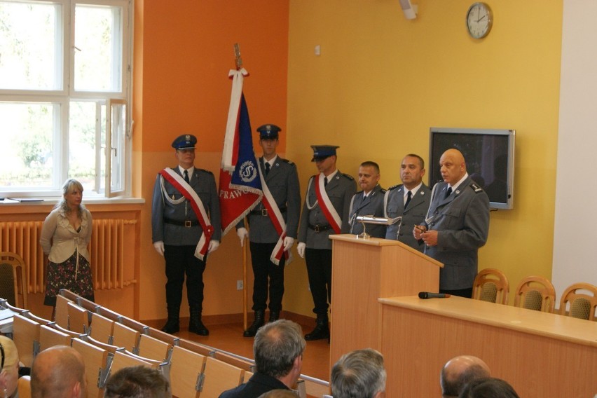 Lębork: Święto policji. Wręczono nominacje na wyższe stopnie i medale za zasługi