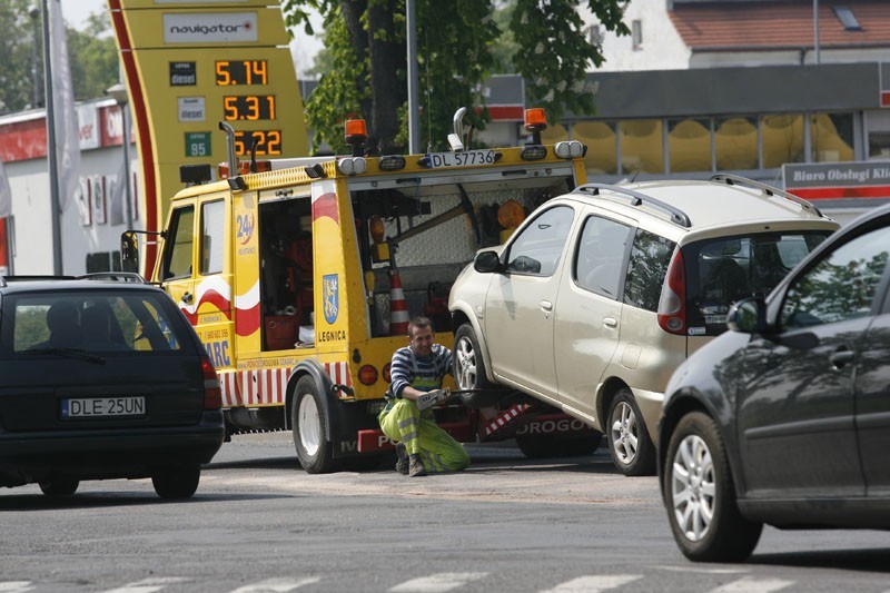 Legnica: Wypadek na Nowodworskiej(ZDJĘCIA)