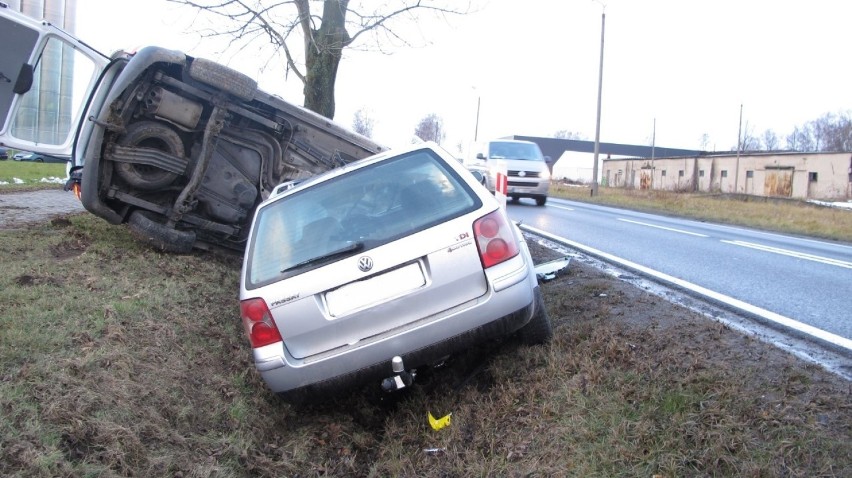 Oświęcim. Wypadek na ul. Fabrycznej. Trzy osoby ranne