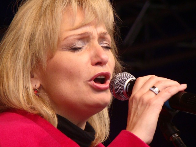 Katrzyna Żak zaśpiewała w Grudziądzu najbardziej znane polskie kolędy i piosenki świąteczne