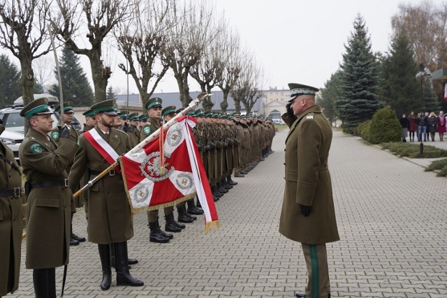 Uroczystość powitania w Przemyślu gen. bryg. SG Andrzeja Popko, komendanta Bieszczadzkiego Oddziału Straży Granicznej.