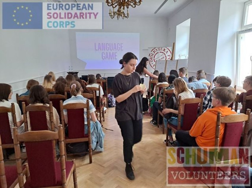 Wolontariusze europejscy w koneckiej Bibliotece Publicznej
