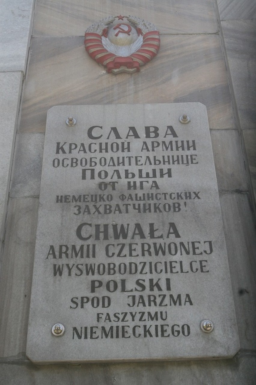 Dewastacja pomnika Armii Czerwonej w Raciborzu. Oświadczenie...