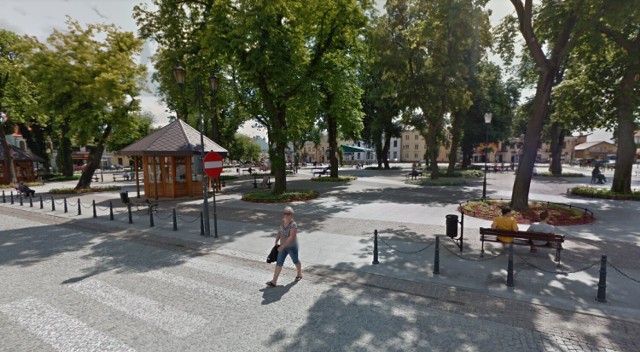 Czy mieszkańcy Krasnegostawu znają się na modzie? By się przekonać wybraliśmy się na wirtualny spacer po Google Street View.
