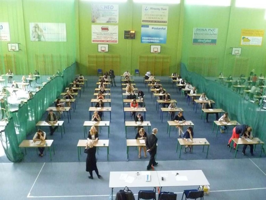 Egzamin gimnazjalny w Chodzieży zdawało 140 osób [ZDJĘCIA]