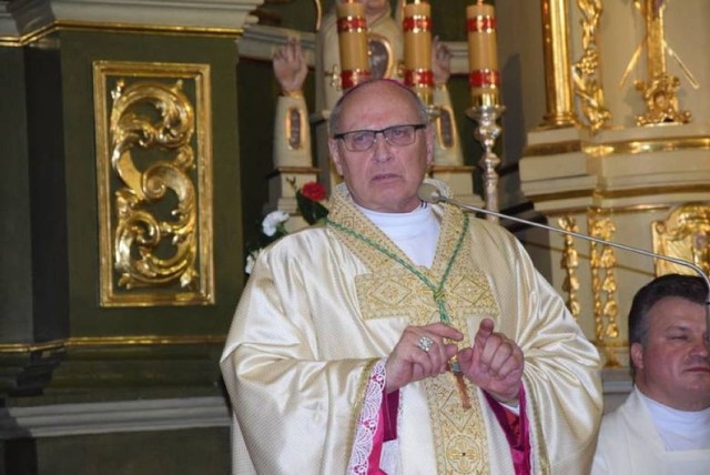 Biskup Wiesław Mering podjął decyzję uwzględniając potrzeby duszpasterskie diecezji i aktualną sytuację epidemiczną.
