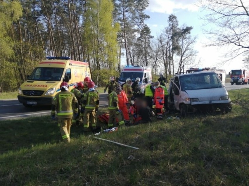 Kierowca busa był pijany i uciekł z miejsca wypadku