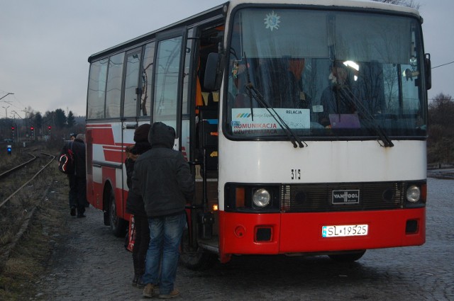 W Sławkowie na pasażerów czekają dwa autobusy komunikacji uzupełniającej