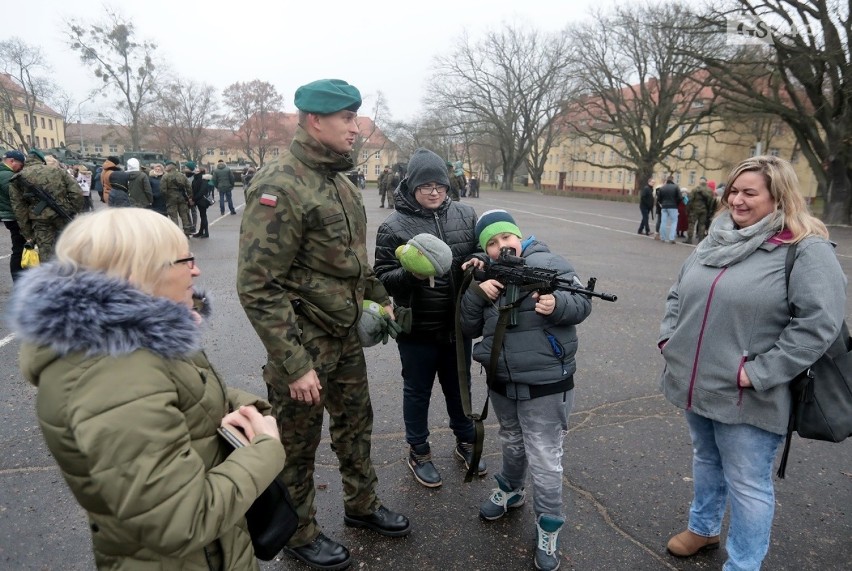 Żołnierze "Błękitnej Brygady" ruszają na kolejną misję [ZDJĘCIA]