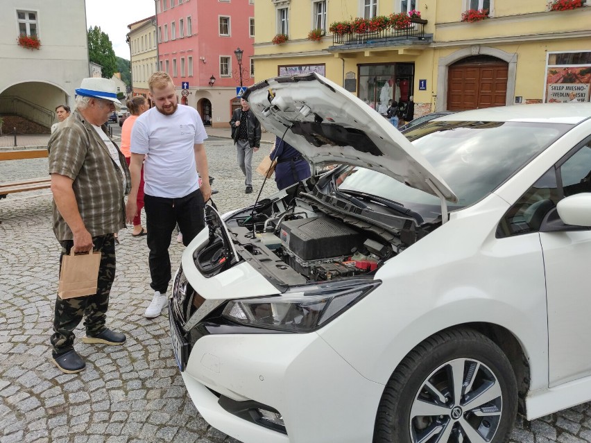 Energooszczędne żarówki trafiły do mieszkańców Dusznik-Zdroju