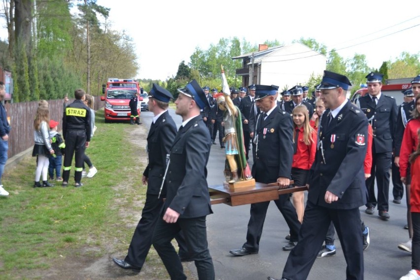 OSP Krzyżówki-Młynisko świętowała jubileusz 50-lecia. Dzień strażaka w gminie Koźminek ZDJĘCIA