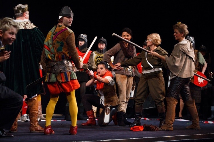 Zabrzański Teatr Nowy zorganizował charytatywne przestawienie „Lady Robin Hood”