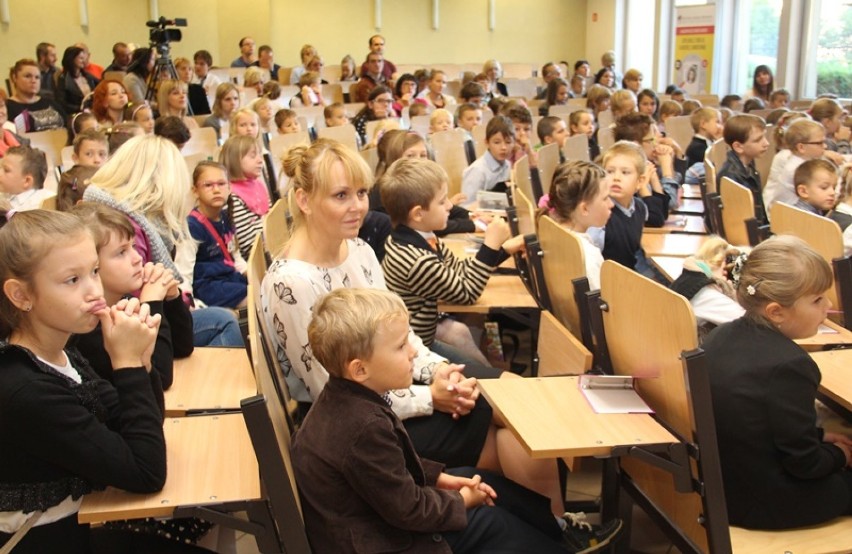 Inauguracja zajęć DUD w dąbrowskiej Wyższej Szkole Biznesu