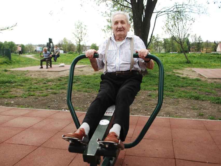 Tadeusz Kwarta z Nowego Sącza ma 90 lat, był maszynistą PKP.