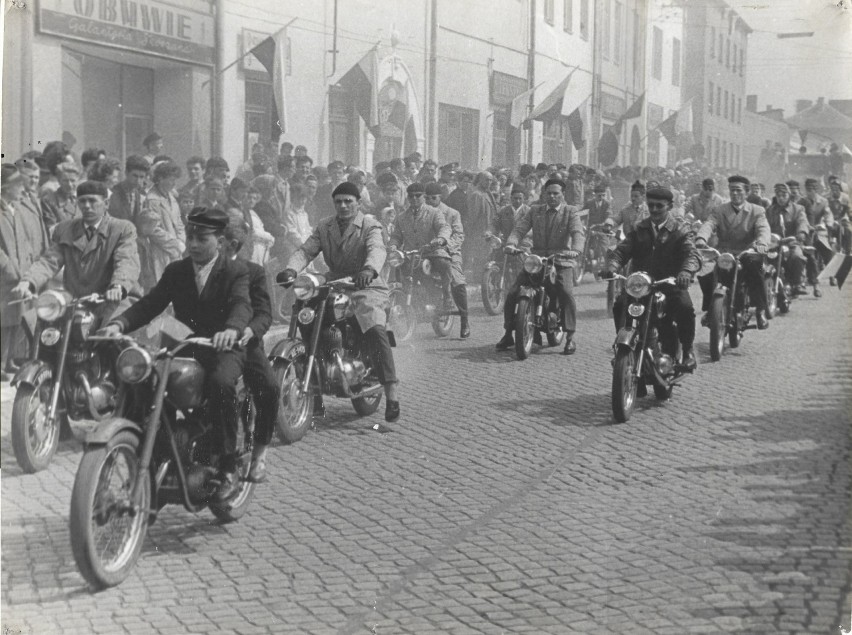 Olkusz 1 maja. Kolumna motocyklowa