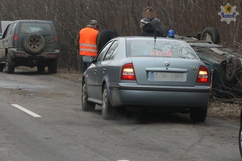 KPP Chojnice: Zderzenie trzech aut, jeden z uczestników nietrzeźwy [ZDJĘCIA]