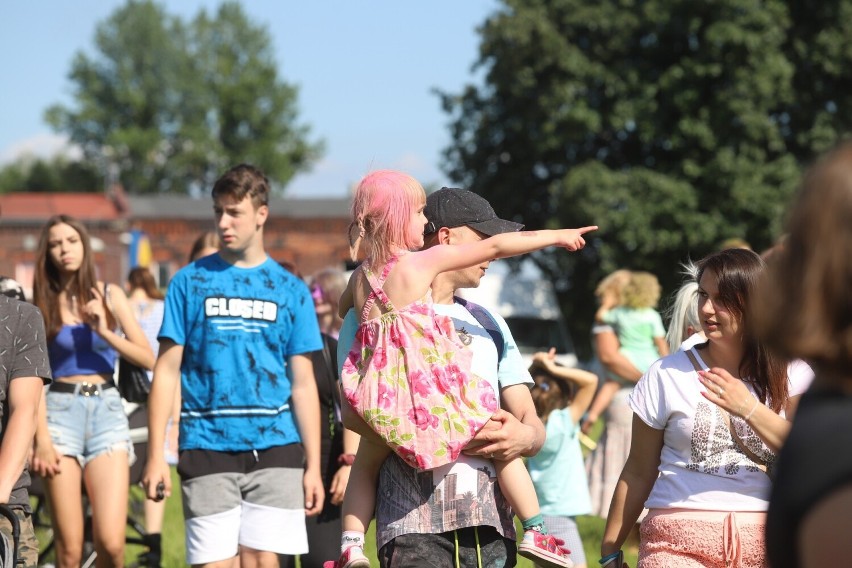 Festiwal kolorów w Chorzowie. Wyrzuty co godzinę! Atrakcje,...