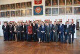 Akademia Haeringa w Piotrkowie: absolwenci odebrali dyplomy