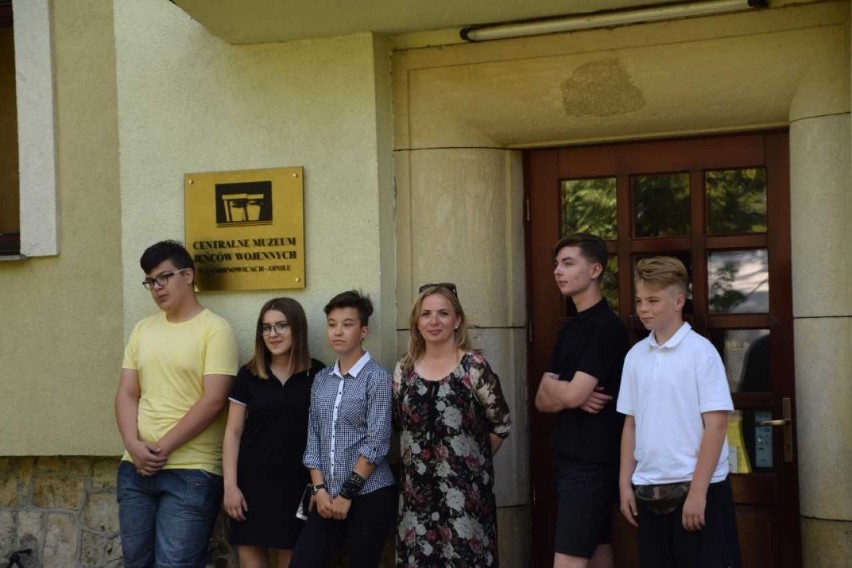 Grupa z Miłoradza podczas wizyty w Opolu. Na zdjęciu: Marcin...