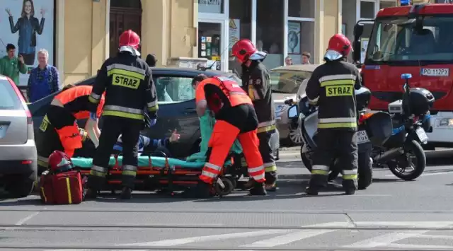 Wypadek na krzyżówce ulic Grunwaldzkiej i Matejki w Poznaniu