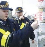 Posypały się pierwsze mandaty za rozwieszanie reklam bez zgody