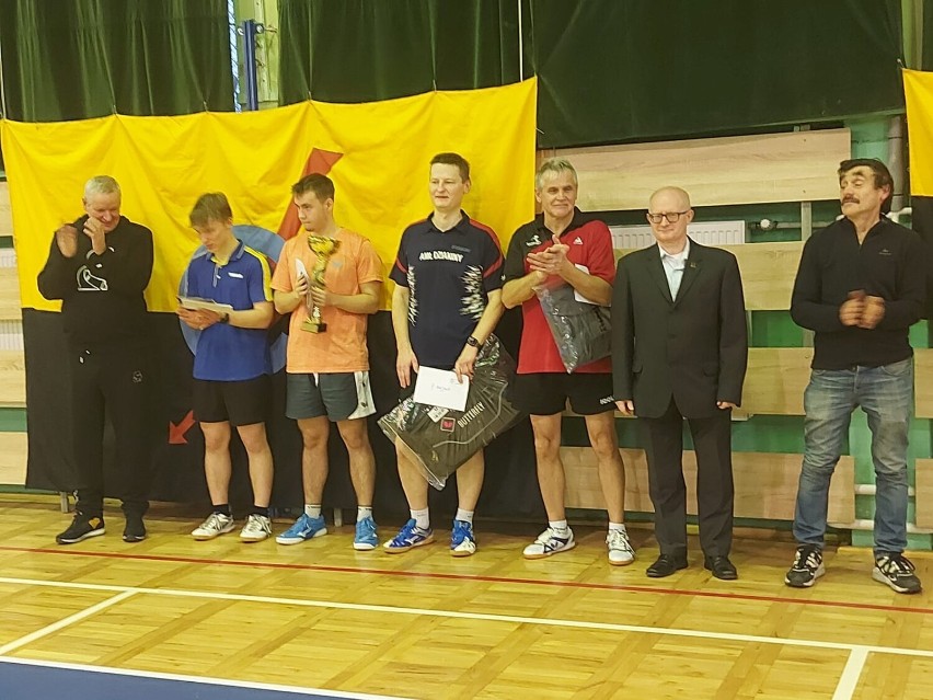 Tenisiści stołowi UMLKS Radomsko grali w Łodzi o Puchar Stanisława Frączyka. ZDJĘCIA