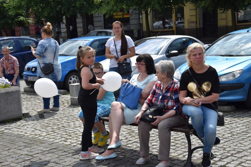 Koncert orkiestry wojskowej ze Świnoujścia na obornickim Rynku