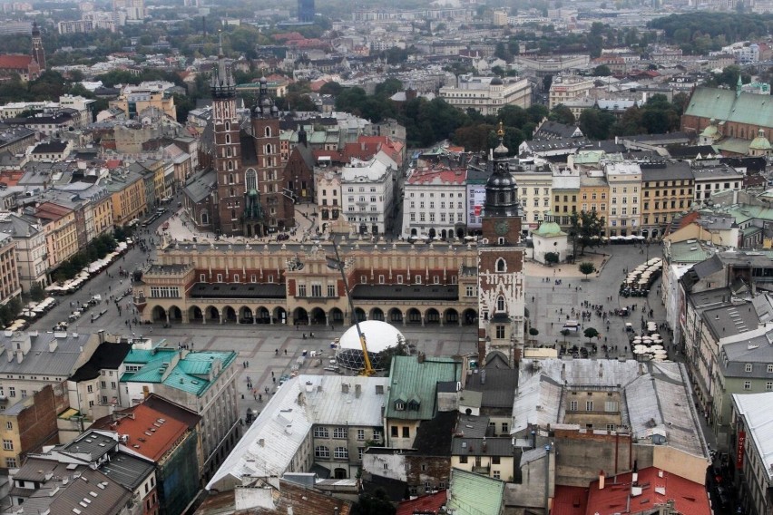 Finanse Krakowa nad przepaścią. Ogromne zadłużenie, brakuje pieniędzy na nowe inwestycje i komunikację miejską