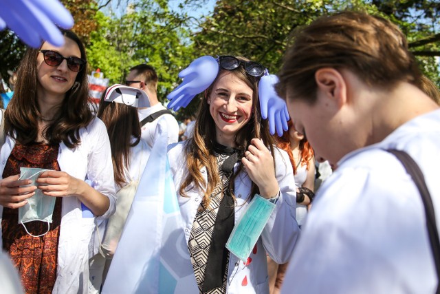 Wielka Parada Studentów 2017. Kolorowy pochód przeszedł ulicami miasta [ZDJĘCIA]