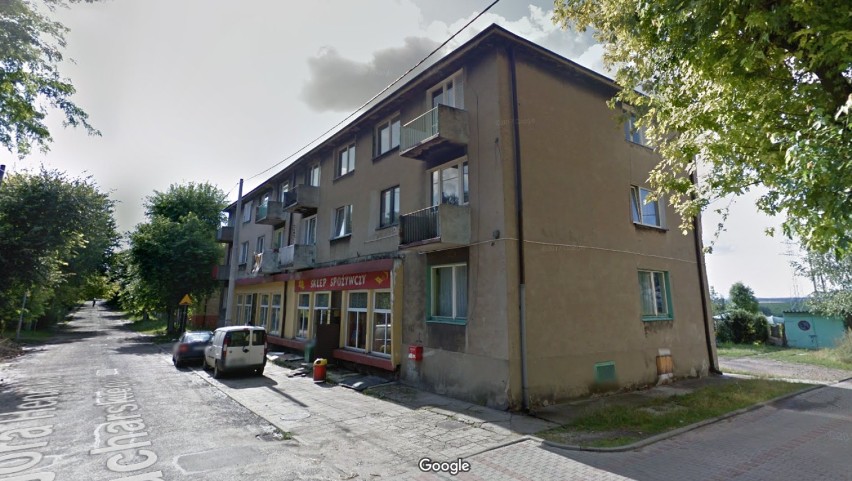Tragedia w Wojkowicach. 2-letnie dziecko wypadło przez okno na beton. Chłopiec nie żyje