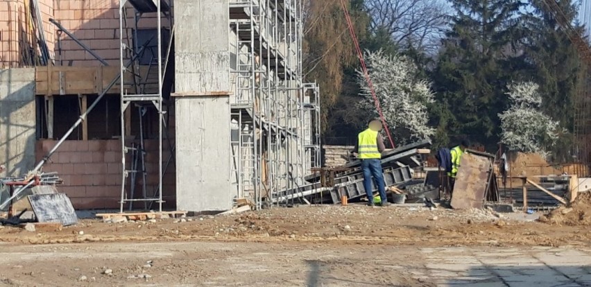 Bochnia. Jedna z firm nielegalnie zatrudniała na budowie pracownika z Gruzji