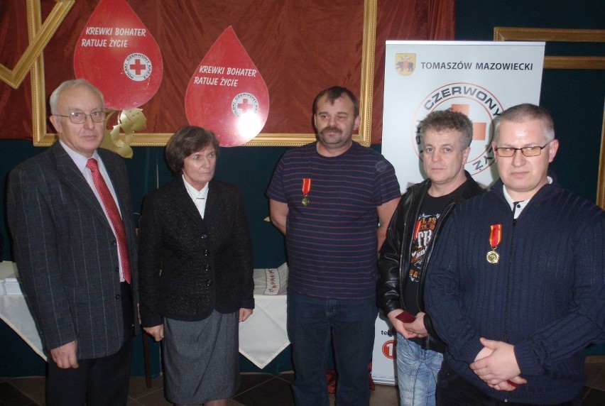 Święto krwiodawców w Tomaszowie Maz. Wyróżnienia dla zasłużonych osób i instytucji (FOTO)