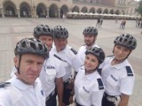 Patrole rowerowe już od miesiąca pełnią służbę w Krakowie [ZDJĘCIA]