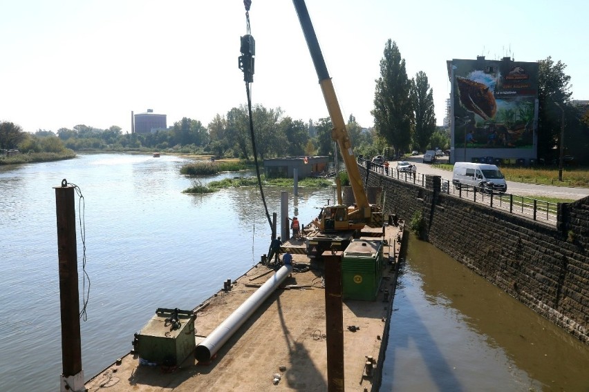 We Wrocławiu budują szkołę... na wodzie! Będzie działać na Odrze przy moście Grunwaldzkim (ZDJĘCIA)