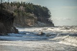 Po sztormie w Wiciu. Ucierpiała plaża i klify [zdjęcia] 