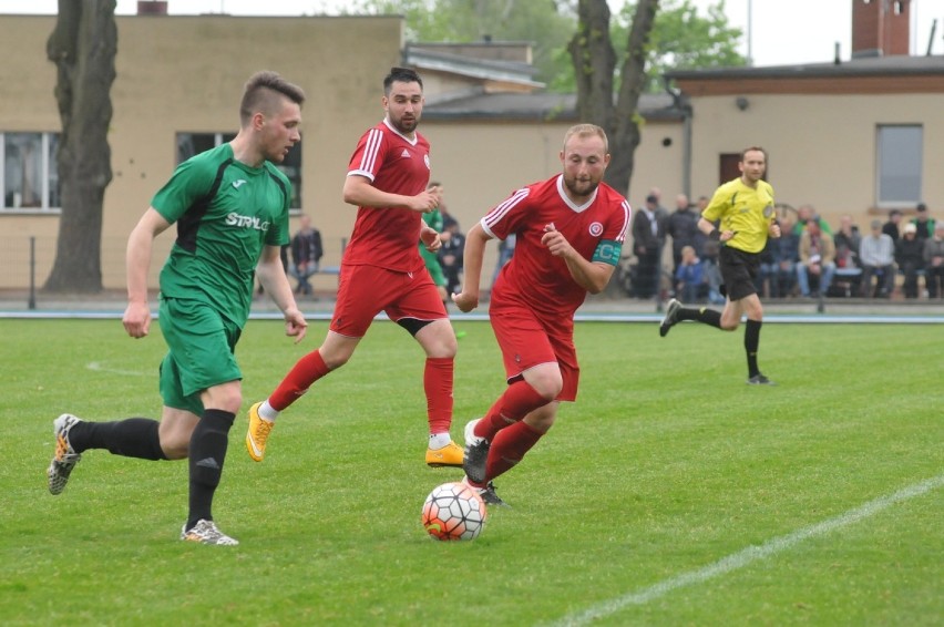 IV liga Grupa Lubuska w piłce nożnej ZAP Syrena Zbąszynek - Meprozet Stare Kurowo  9:0 (2:0)