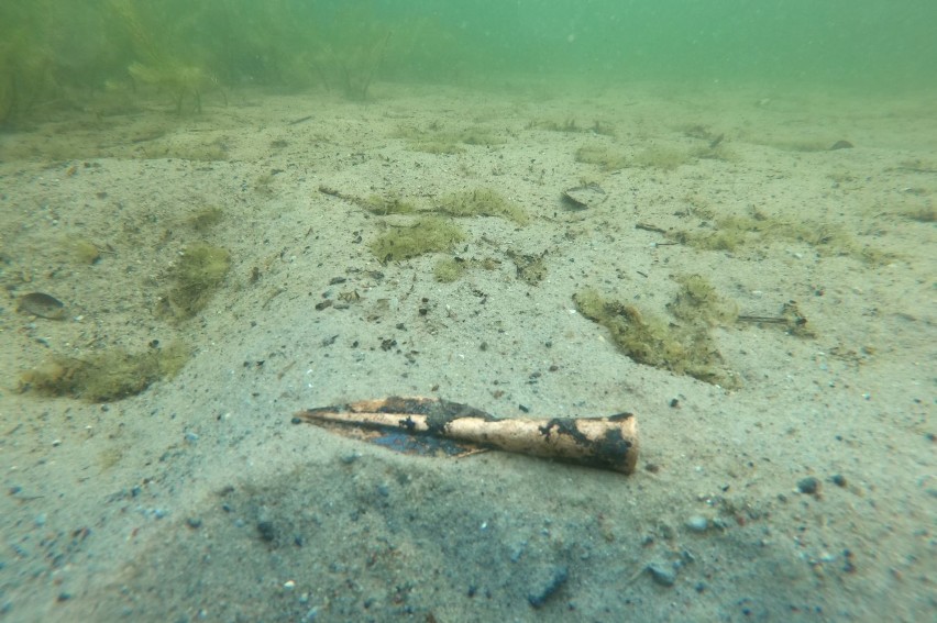 Zdjęcia z podwodnej ekspedycji archeologicznej w Jeziorze...