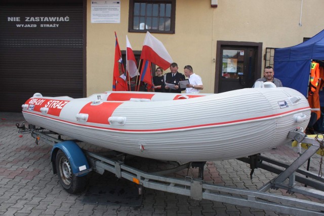 Nowy ponton dla OSP Marciszów.