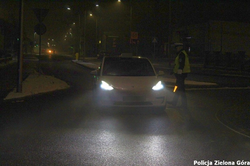 Policjanci ujawnili 21 wykroczeń porządkowych.