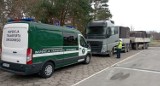 Funkcjonariusze z Włocławka zatrzymali ciężarówkę przeładowaną o prawie 20 ton! [zdjęcia]