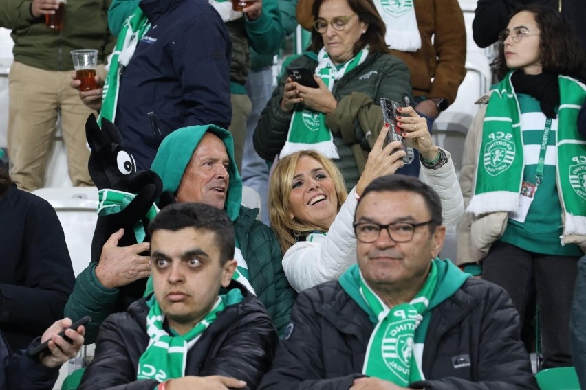 Niemal 10 tysięcy fanów Rakowa na meczu ze Sportingiem Lizbona w Sosnowcu - oto ZDJĘCIA KIBICÓW!