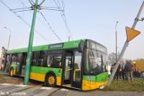 Wypadek autobusu i tramwaju na rondzie Rataje (zdjęcia)