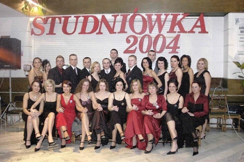 Studniówki z Opola z lat 2003-2004.
