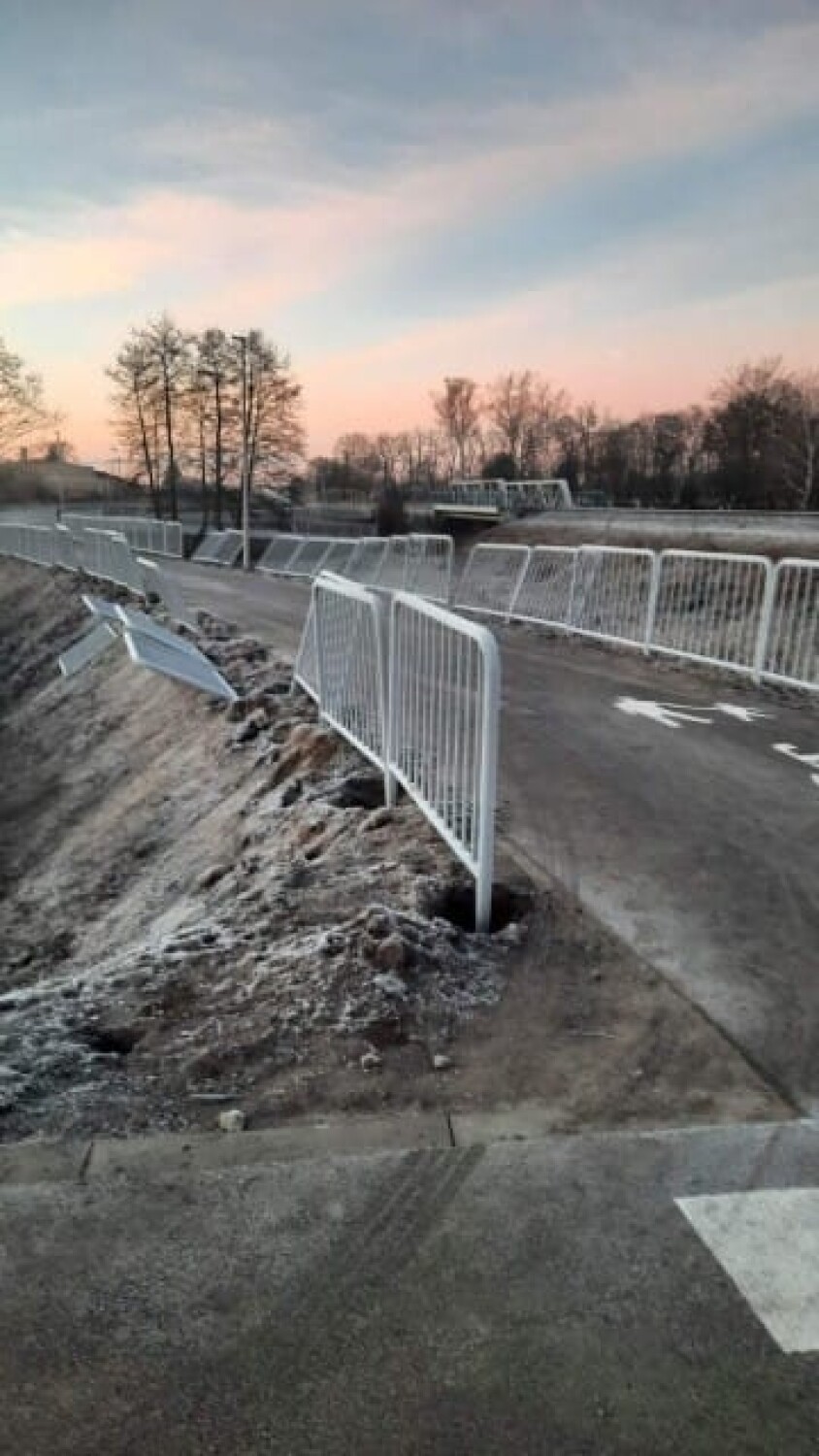 Kolejne zniszczenia na nowej ścieżce rowerowej w Wągrowcu 