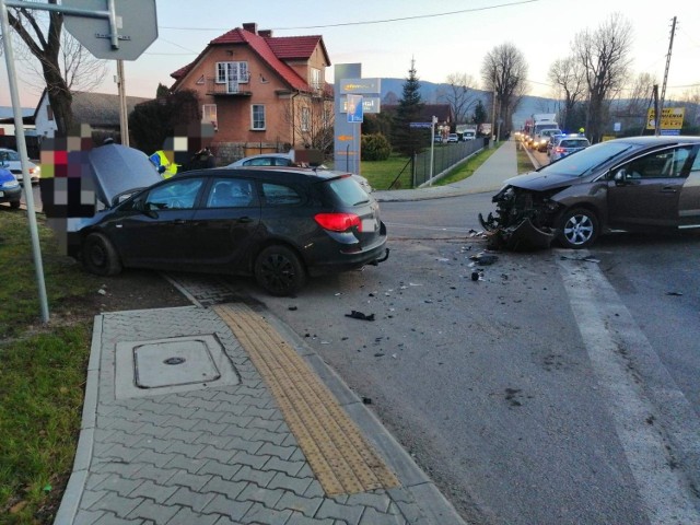 Wypadek na skrzyżowaniu ulic Kościuszki i Alei Wojska Polskiego w Kętach