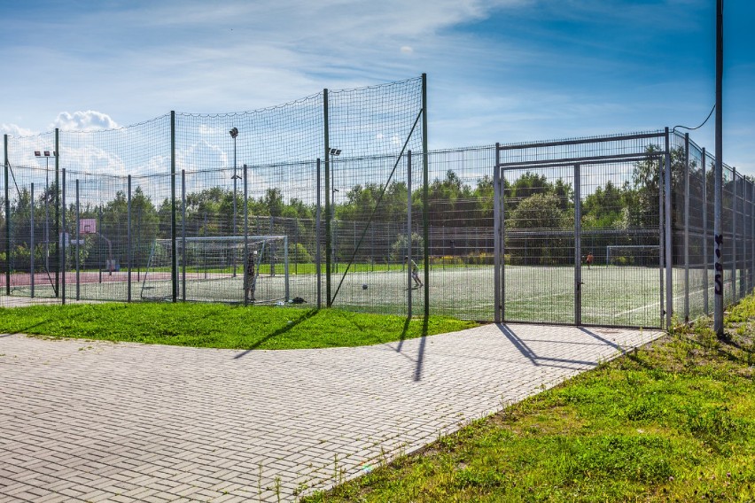 Orliki i boiska przyszkolne nadal zamknięte