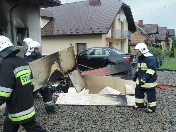 Pożar Tęgoborze: poparzona właścicielka domu [ZDJĘCIA]