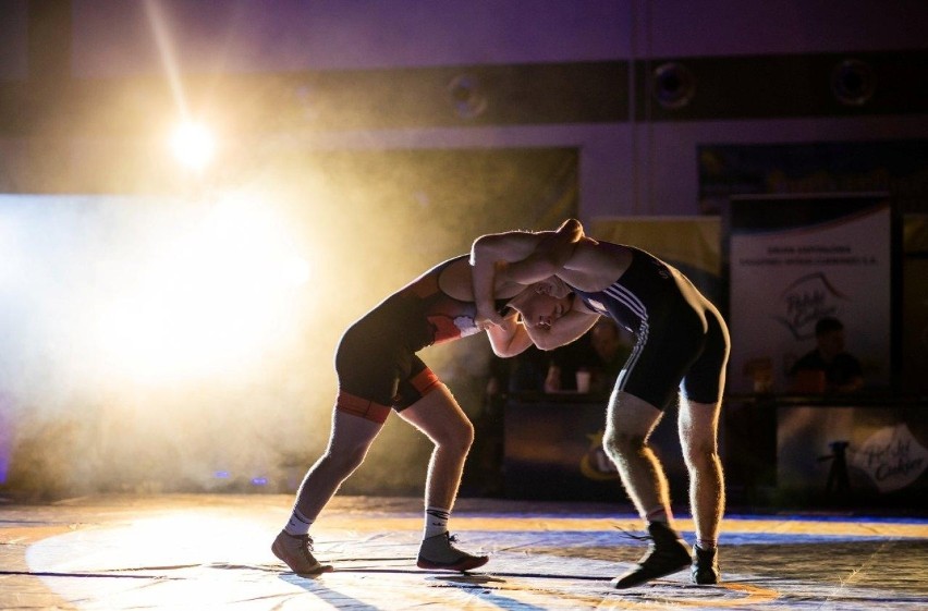 Tak walczyli zapaśnicy podczas gali Fight Night w Koronowie. Zobaczcie zdjęcia!