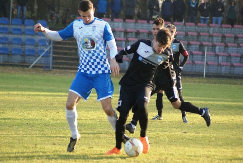 Kłos Zaniemyśl pokonał w zaległym meczu Piasta Kobylnica 2-0